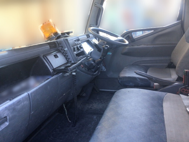 三菱ふそうキャンタークレーン3段小型（2t・3t）[写真26]