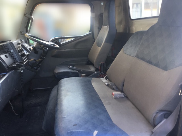 三菱ふそうキャンタークレーン3段小型（2t・3t）[写真27]