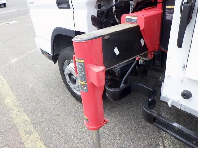 三菱ふそうキャンタークレーン3段小型（2t・3t）[写真13]