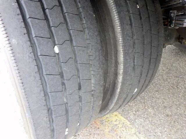 三菱ふそうキャンタークレーン3段小型（2t・3t）[写真25]