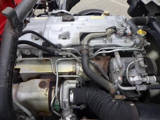 三菱ふそうキャンタークレーン3段小型（2t・3t）[写真26]