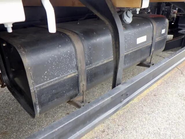 三菱ふそうキャンタークレーン3段小型（2t・3t）[写真33]