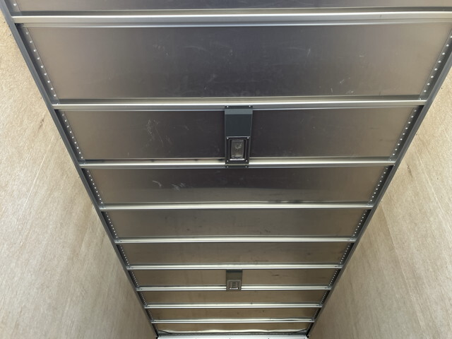 いすゞエルフアルミバン小型（2t・3t）[写真13]