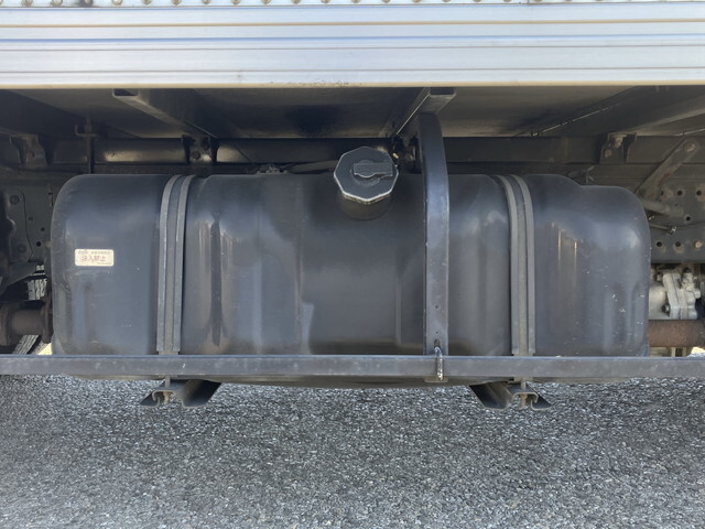 いすゞエルフアルミバン小型（2t・3t）[写真18]