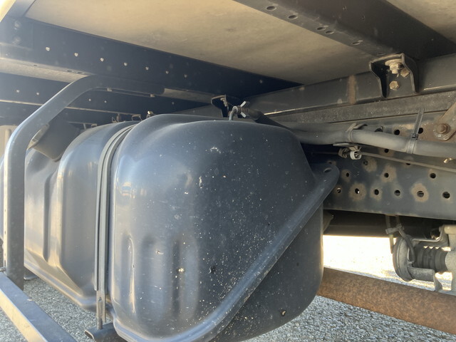 いすゞエルフアルミバン小型（2t・3t）[写真19]