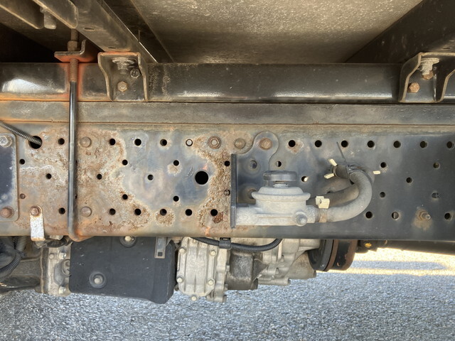 いすゞエルフアルミバン小型（2t・3t）[写真23]