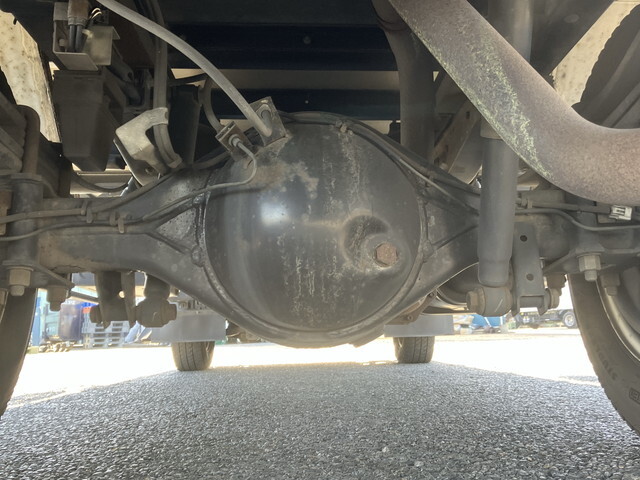 いすゞエルフアルミバン小型（2t・3t）[写真26]