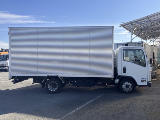 いすゞエルフアルミバン小型（2t・3t）[写真06]