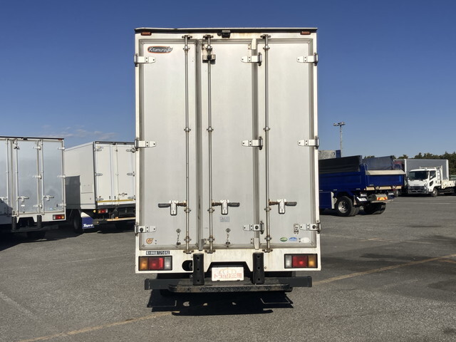 いすゞエルフアルミバン小型（2t・3t）[写真09]