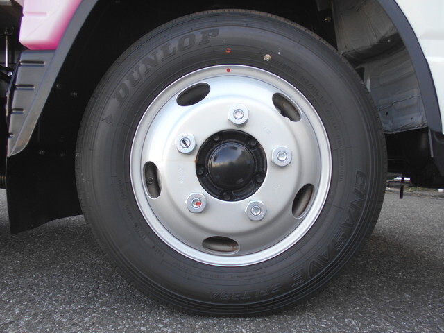 三菱ふそうキャンター平ボディ小型（2t・3t）[写真22]