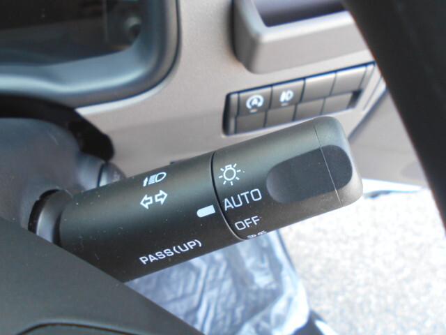 三菱ふそうキャンター平ボディ小型（2t・3t）[写真31]