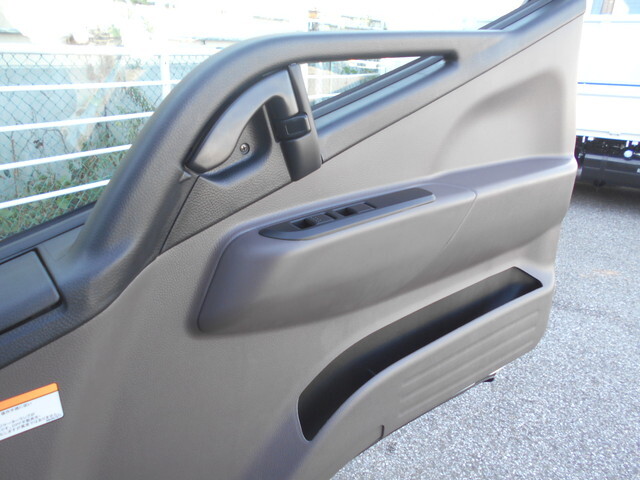 三菱ふそうキャンター平ボディ小型（2t・3t）[写真38]