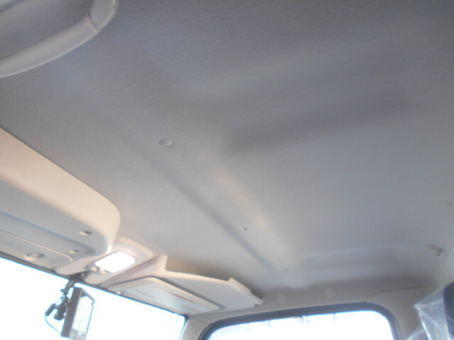 三菱ふそうキャンター平ボディ小型（2t・3t）[写真40]