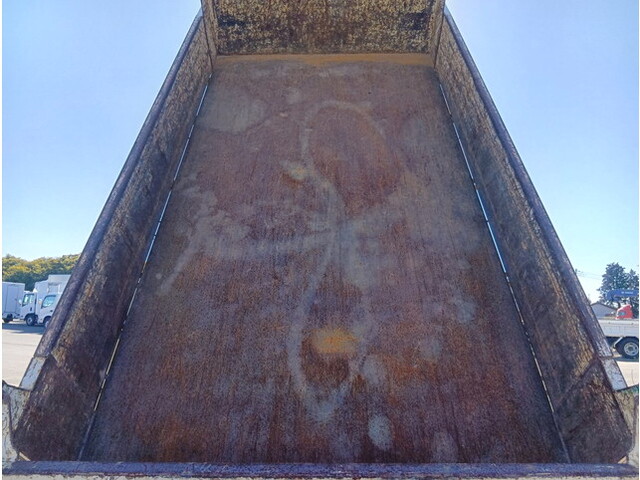 いすゞエルフダンプ小型（2t・3t）[写真08]