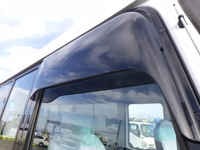 三菱ふそうローザマイクロバス[写真34]