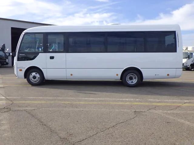 三菱ふそうローザマイクロバス[写真04]