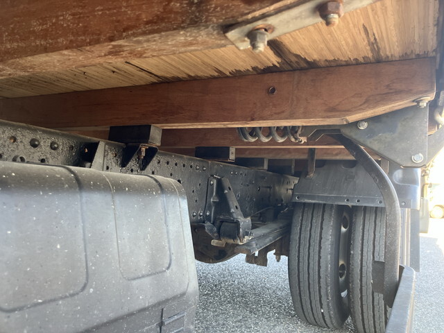 いすゞエルフ平ボディ小型（2t・3t）[写真26]