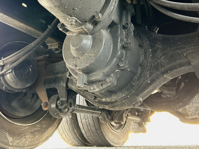 三菱ふそうスーパーグレートスクラップ運搬車大型（10t）[写真24]