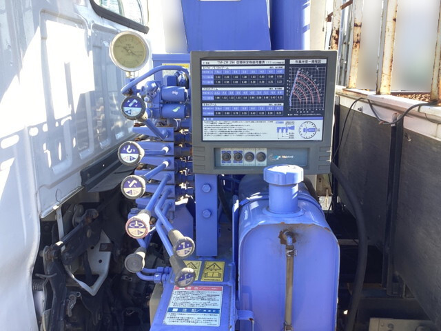 いすゞエルフクレーン4段小型（2t・3t）[写真11]