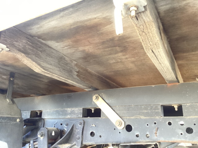 いすゞエルフクレーン4段小型（2t・3t）[写真19]