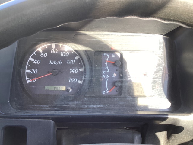 いすゞエルフクレーン4段小型（2t・3t）[写真35]