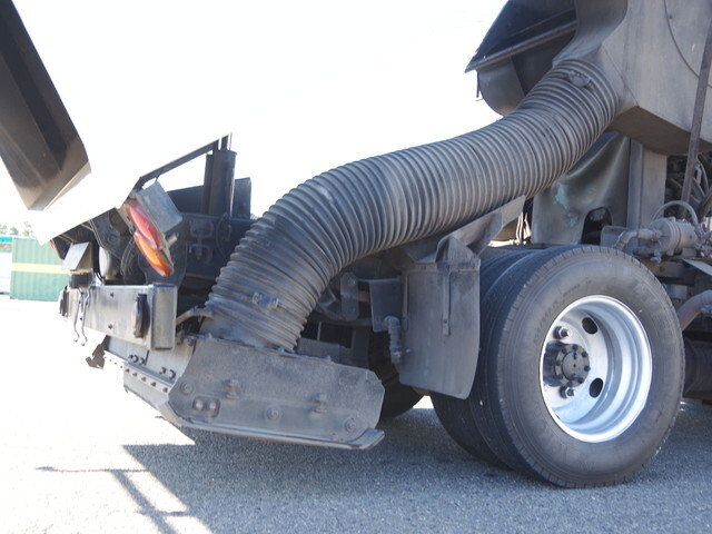 いすゞエルフ道路作業車小型（2t・3t）[写真18]