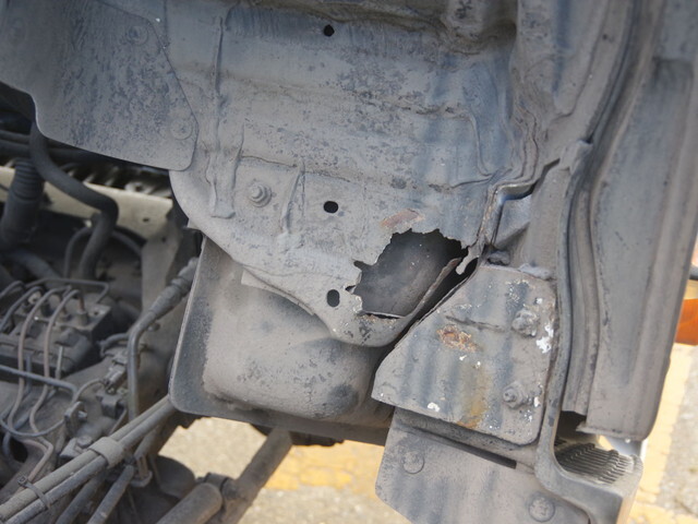 いすゞエルフ道路作業車小型（2t・3t）[写真22]