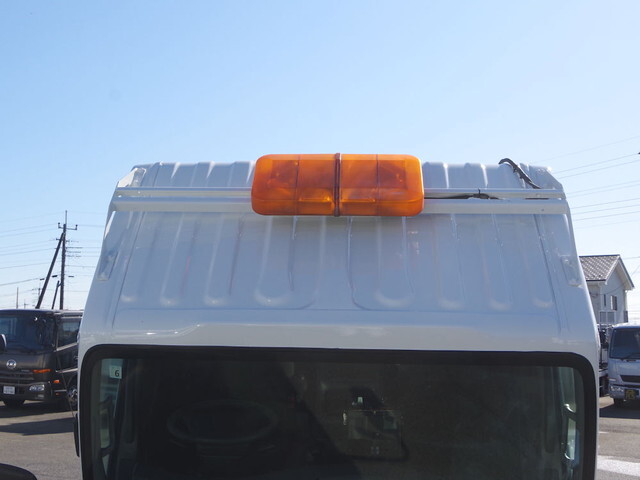 いすゞエルフ道路作業車小型（2t・3t）[写真23]