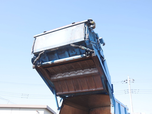 日野デュトロパッカー車（塵芥車）小型（2t・3t）[写真13]