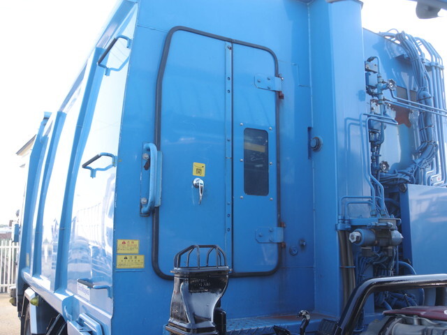 日野デュトロパッカー車（塵芥車）小型（2t・3t）[写真14]