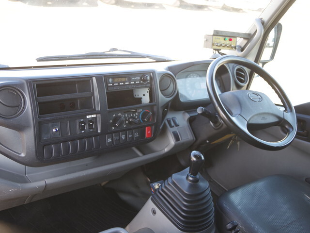 日野デュトロパッカー車（塵芥車）小型（2t・3t）[写真23]