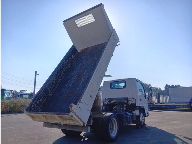 いすゞエルフダンプ小型（2t・3t）[写真07]