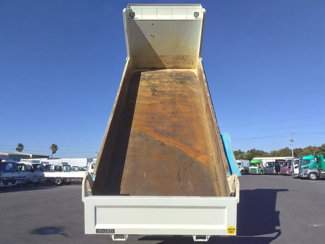 いすゞギガダンプ大型（10t）[写真08]