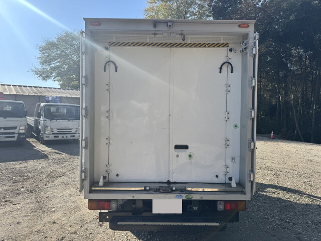 日野デュトロパネルバン小型（2t・3t）[写真11]