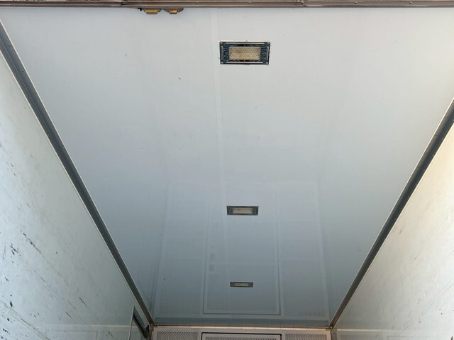 いすゞエルフ保冷バン小型（2t・3t）[写真15]