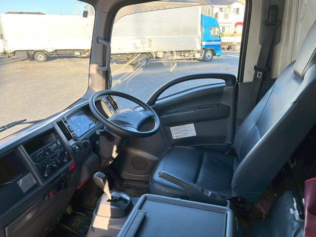 いすゞエルフ保冷バン小型（2t・3t）[写真25]