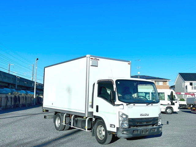 いすゞエルフ保冷バン小型（2t・3t）[写真03]