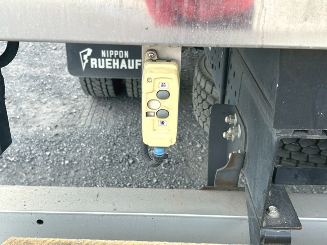 いすゞエルフ保冷バン小型（2t・3t）[写真14]