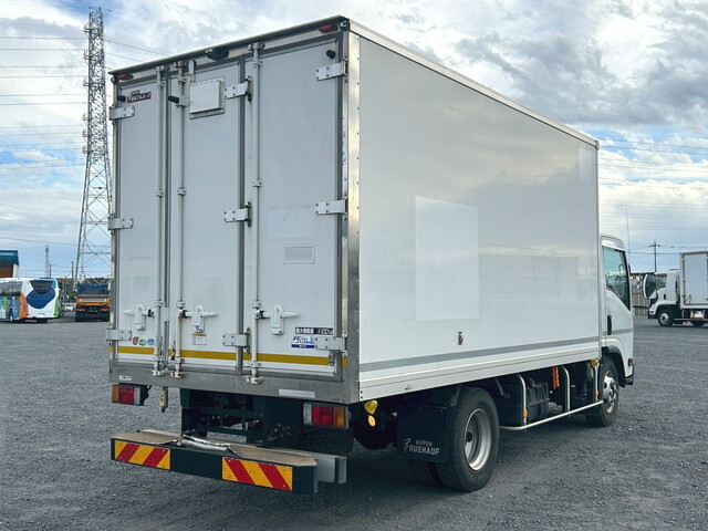 いすゞエルフ保冷バン小型（2t・3t）[写真02]