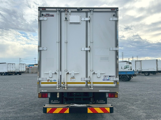 いすゞエルフ保冷バン小型（2t・3t）[写真20]