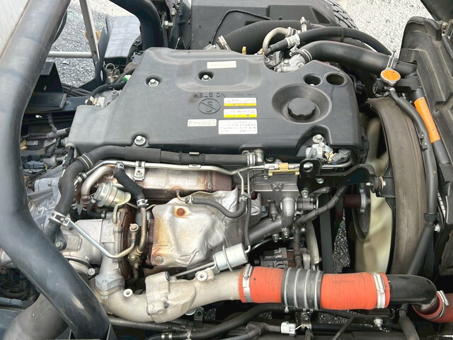 いすゞエルフ保冷バン小型（2t・3t）[写真24]