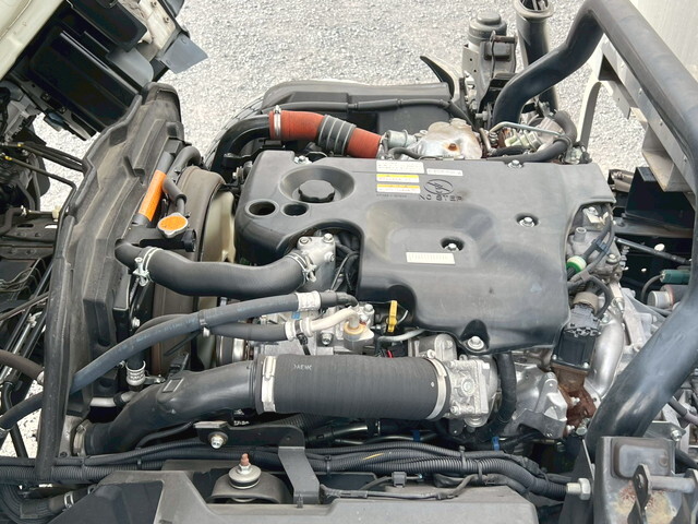 いすゞエルフ保冷バン小型（2t・3t）[写真26]