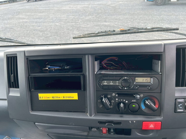 いすゞエルフ保冷バン小型（2t・3t）[写真27]