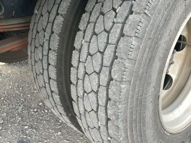 いすゞエルフ保冷バン小型（2t・3t）[写真32]