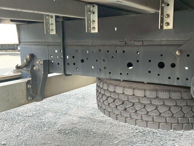 いすゞエルフ保冷バン小型（2t・3t）[写真36]