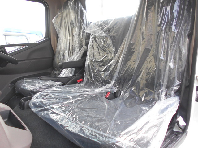 三菱ふそうキャンター平ボディ小型（2t・3t）[写真27]