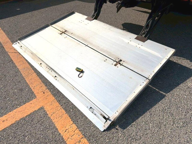 三菱ふそうファイター冷凍車（冷蔵車）増トン（6t・8t）[写真06]