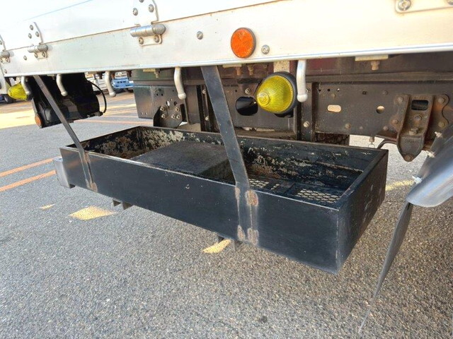 いすゞフォワードクレーン4段増トン（6t・8t）[写真15]