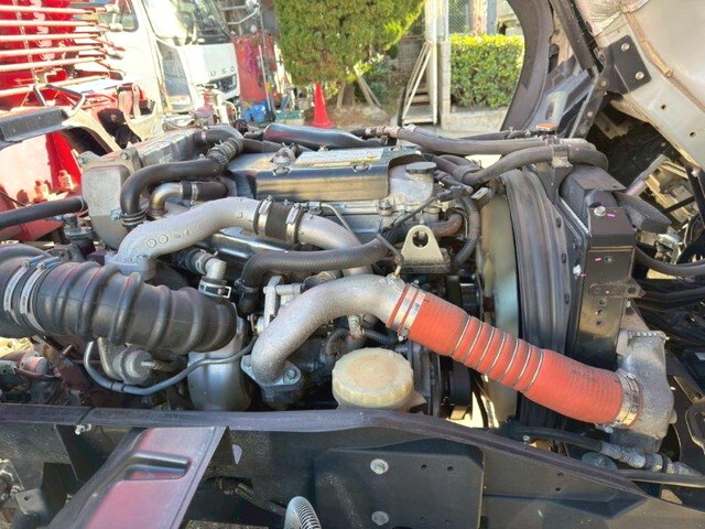 いすゞフォワードクレーン4段増トン（6t・8t）[写真19]