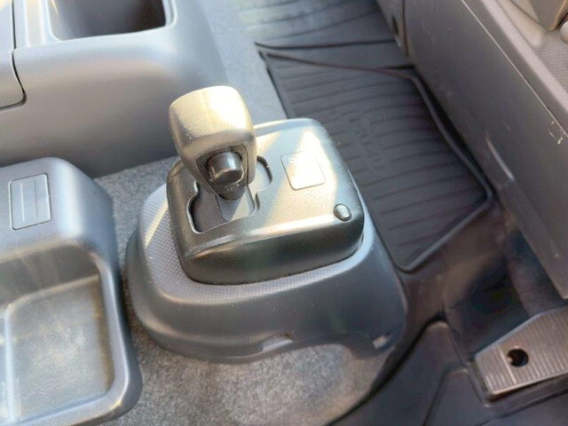 いすゞフォワードクレーン4段増トン（6t・8t）[写真23]